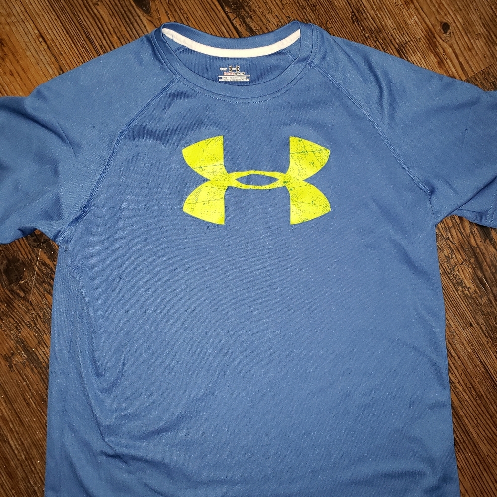 Youth large Under Armour heat gear shirt